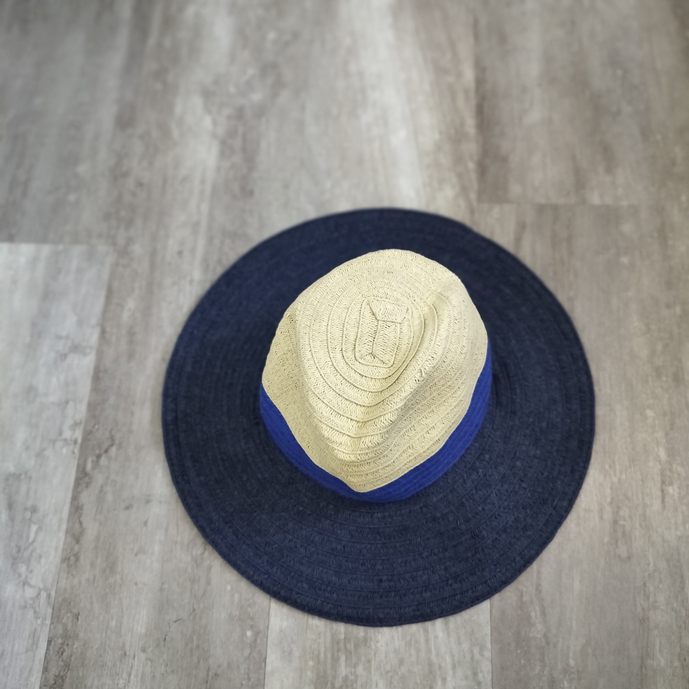 🆕 Two-Tone Blue and Tan Women's Sun Hat